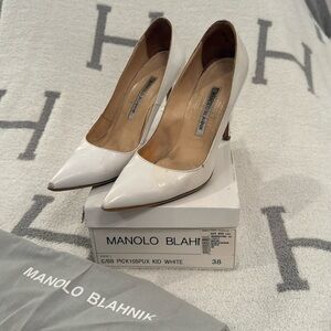 Manolo Blahnik Size 8 / 38 White Heels with Original Box and Dust Bag